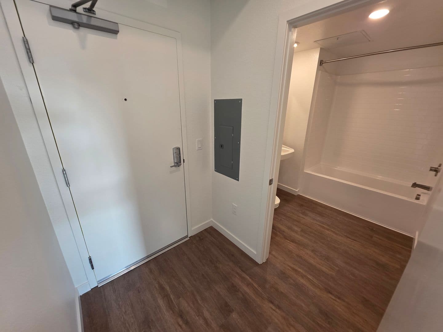 San Diego Apartment: 2435 Imperial Ave
