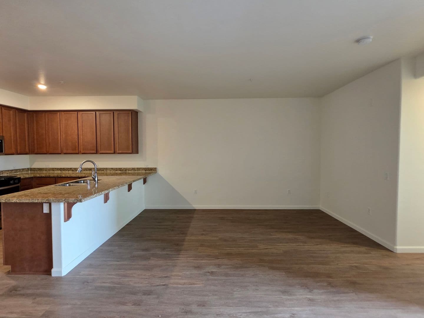 National City Apartment: 1447 Sheryl Ln