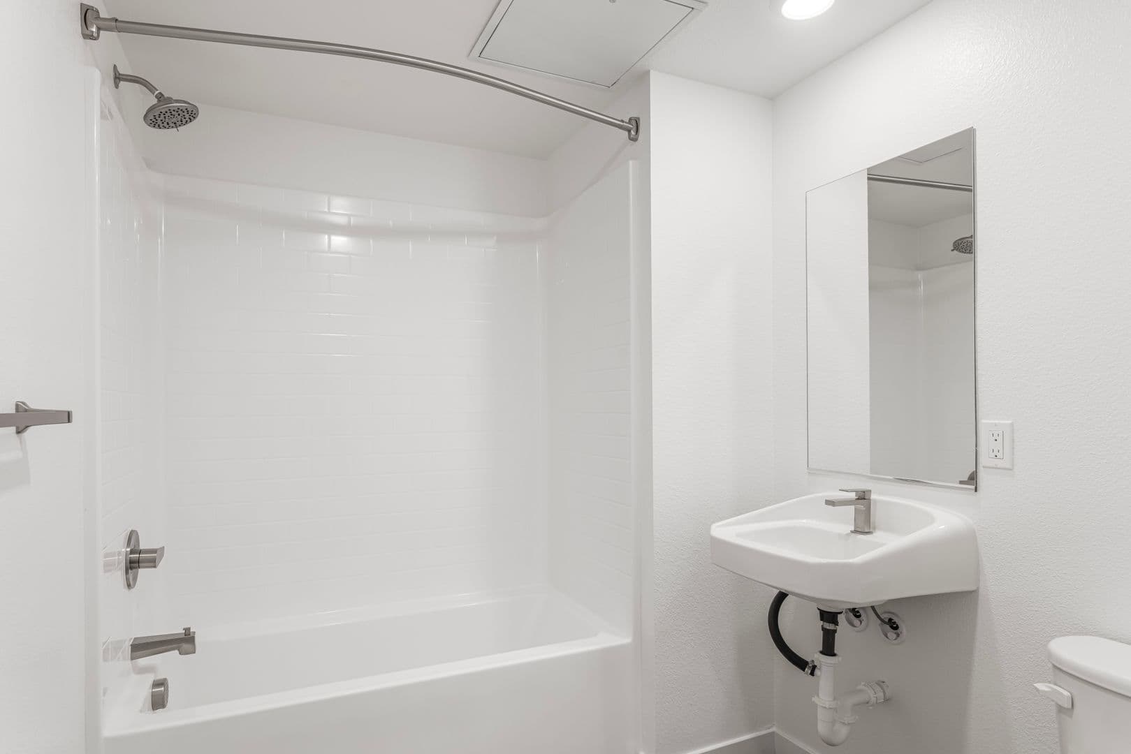 San Diego Apartment: 2435 Imperial Ave