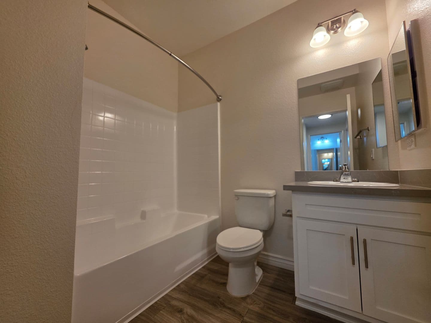 National City Apartment: 840 Palm Ave