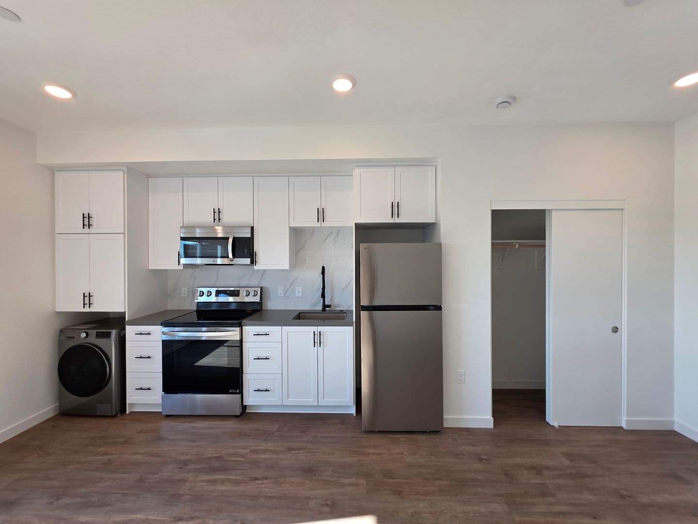 San Diego Apartment: 2435 Imperial Ave