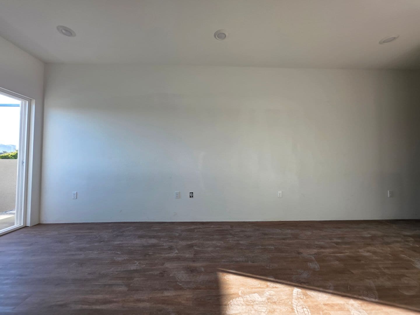 San Diego Apartment: 2435 Imperial Ave