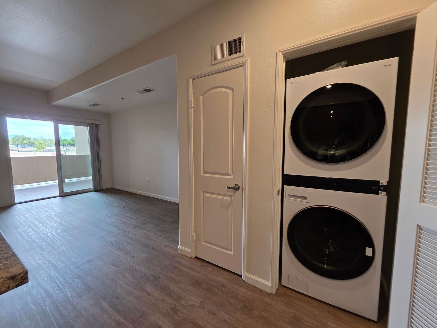 National City Apartment: 1447 Sheryl Ln