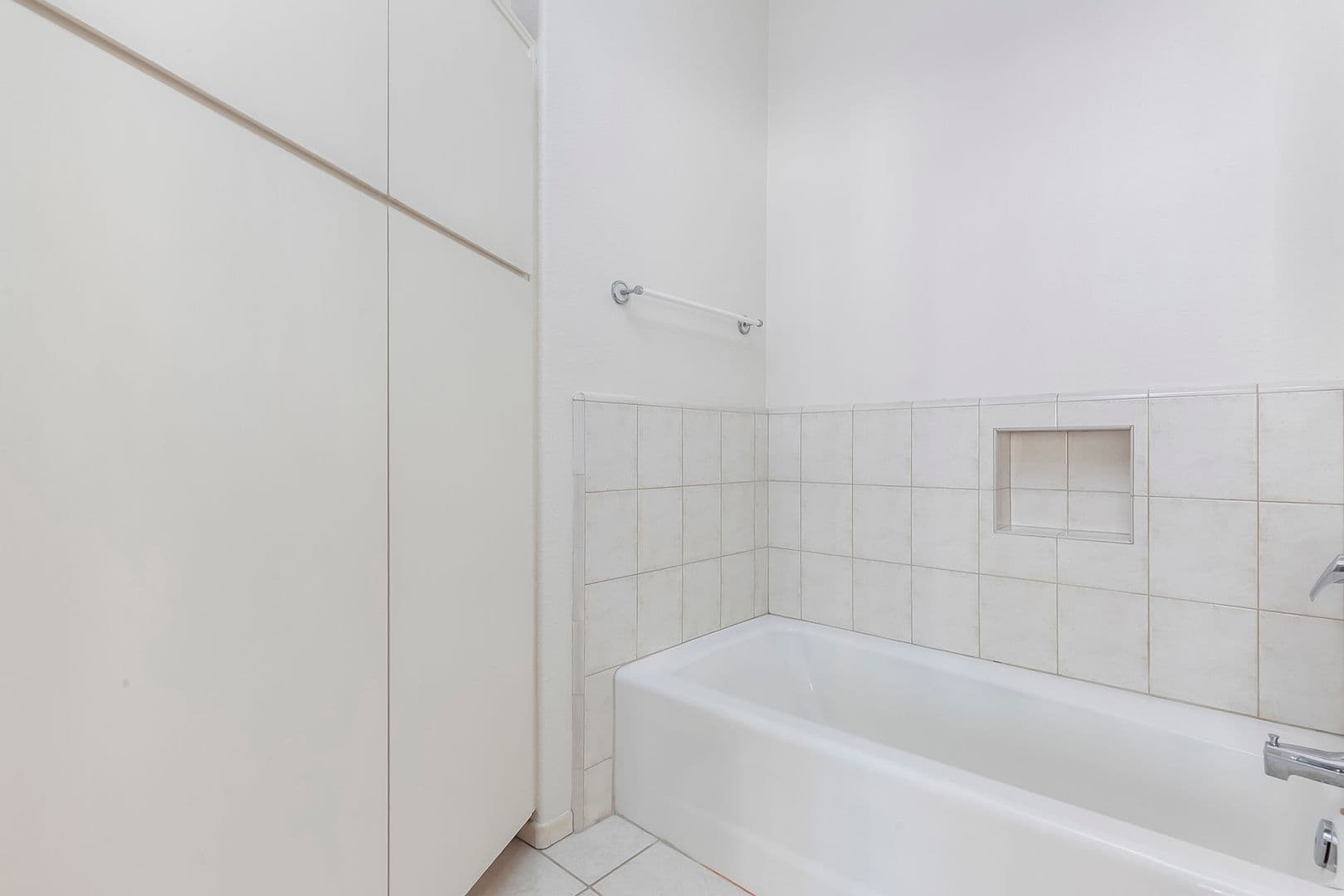San  Diego Condo: 611 G Street Unit #321