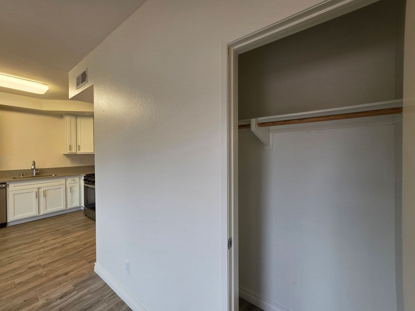 National City Apartment: 840 Palm Ave