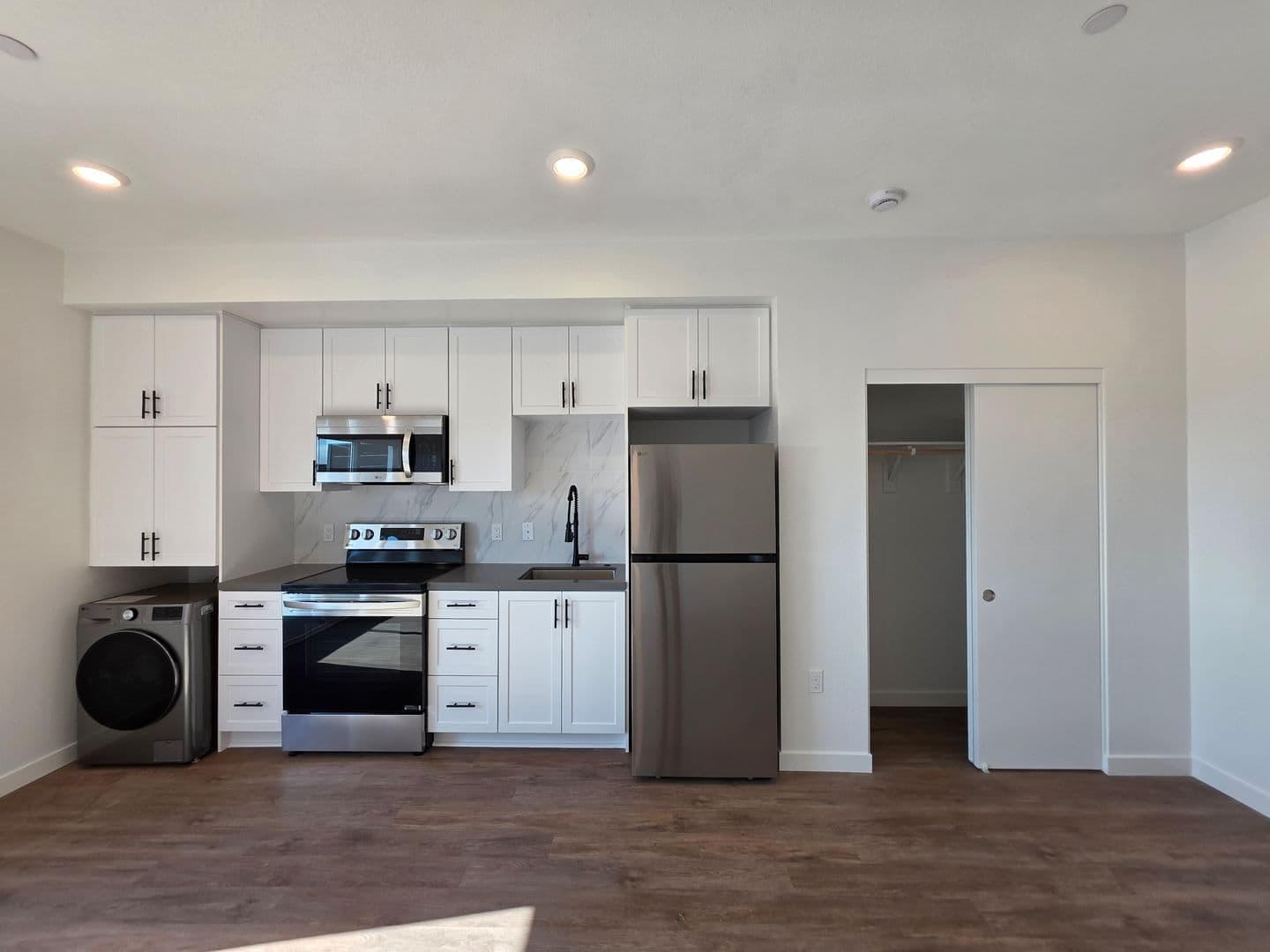 San Diego Apartment: 2435 Imperial Ave