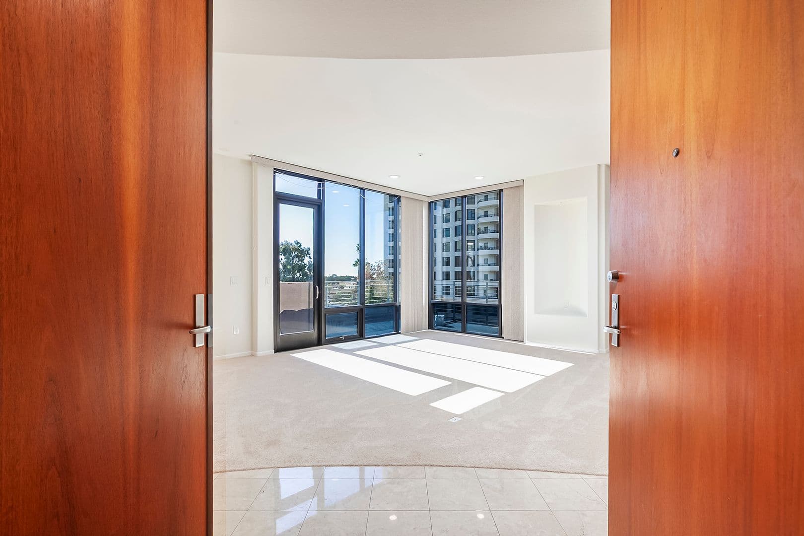 San  Diego Condo: 611 G Street Unit #321