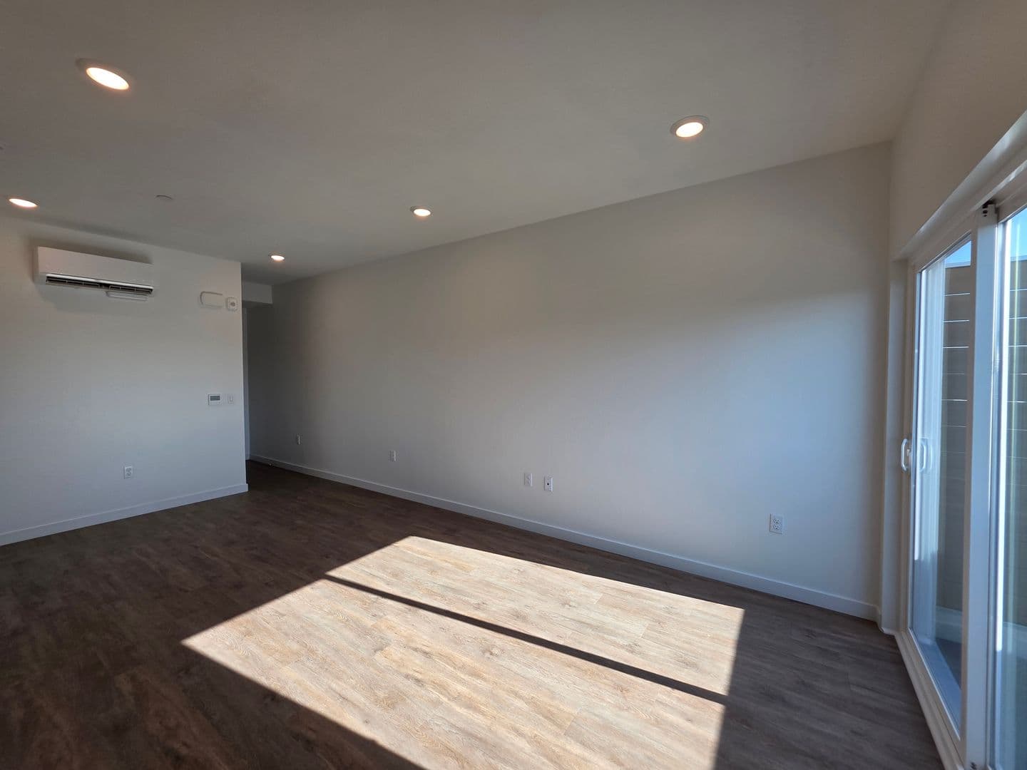 San Diego Apartment: 2435 Imperial Ave