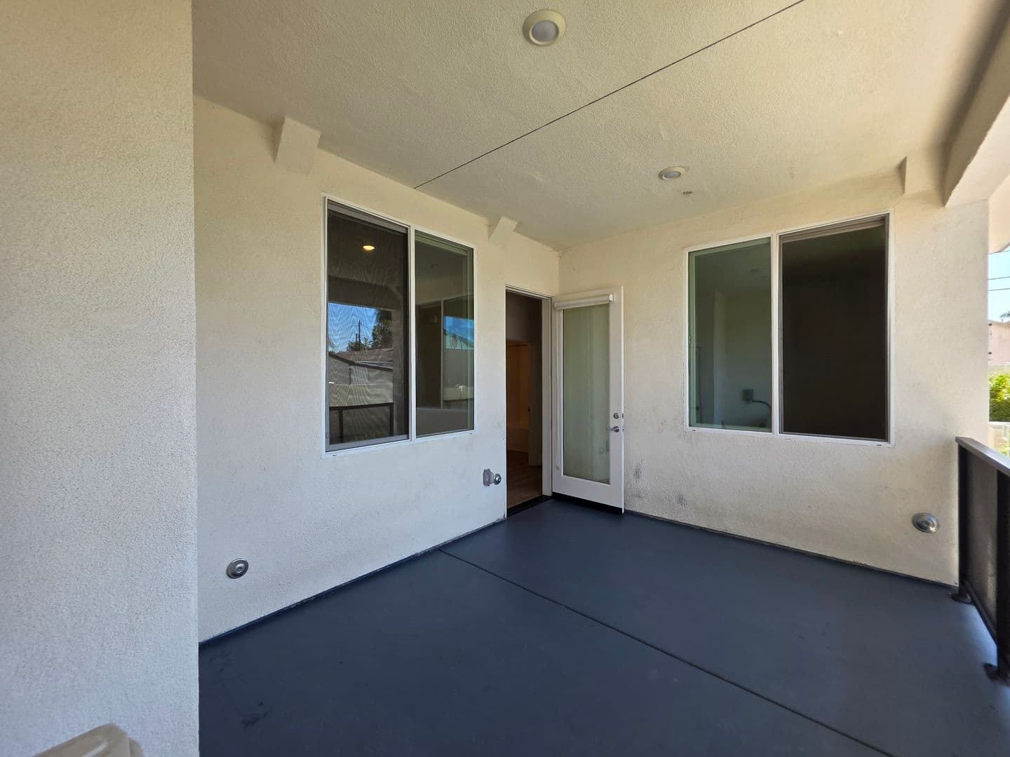 National City Apartment: 611 Highland Avenue