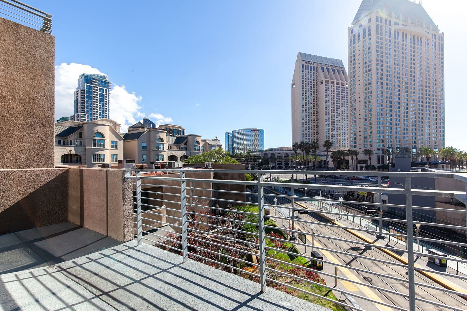 San  Diego Condo: 611 G Street Unit #321