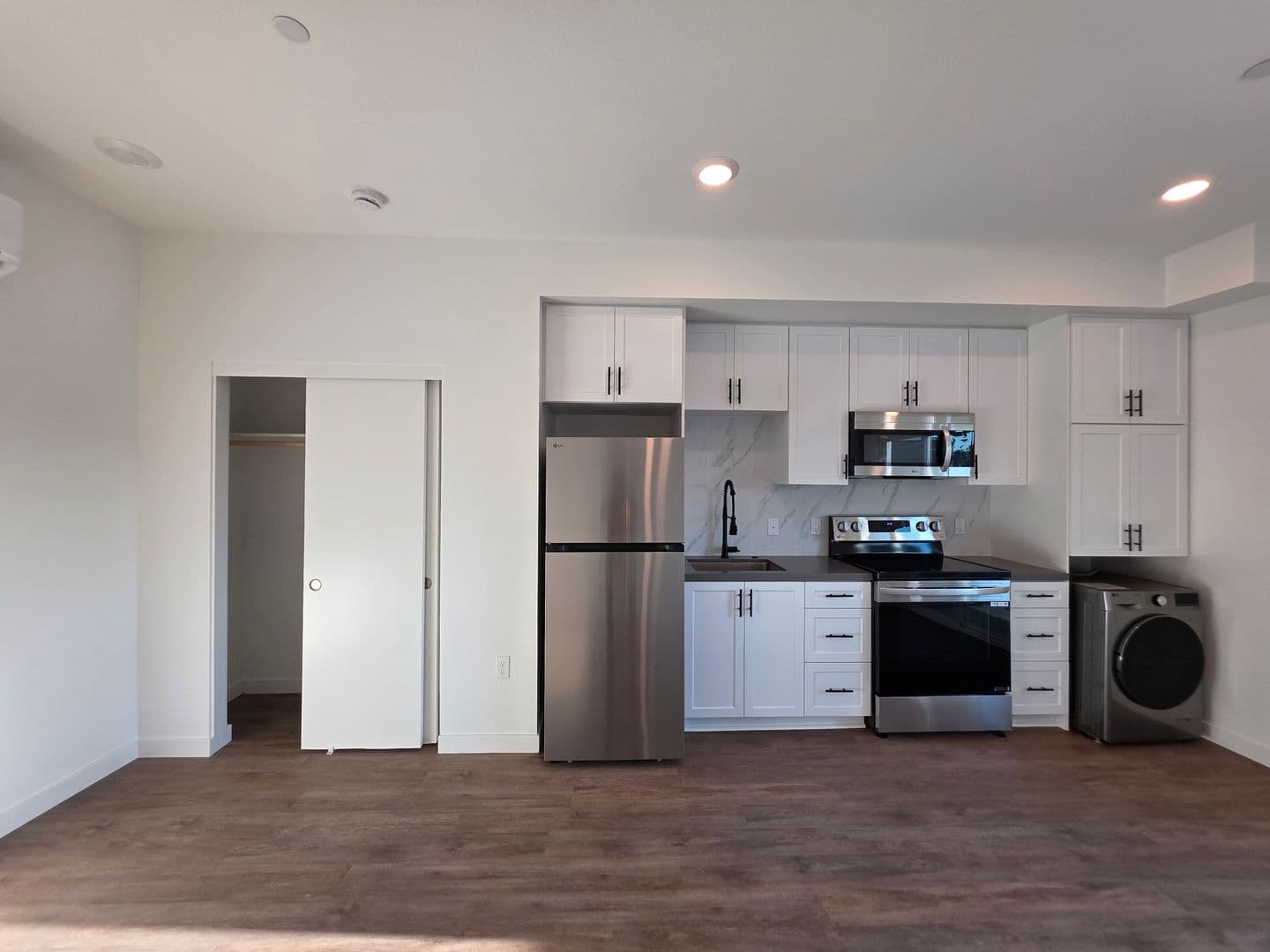 San Diego Apartment: 2435 Imperial Ave