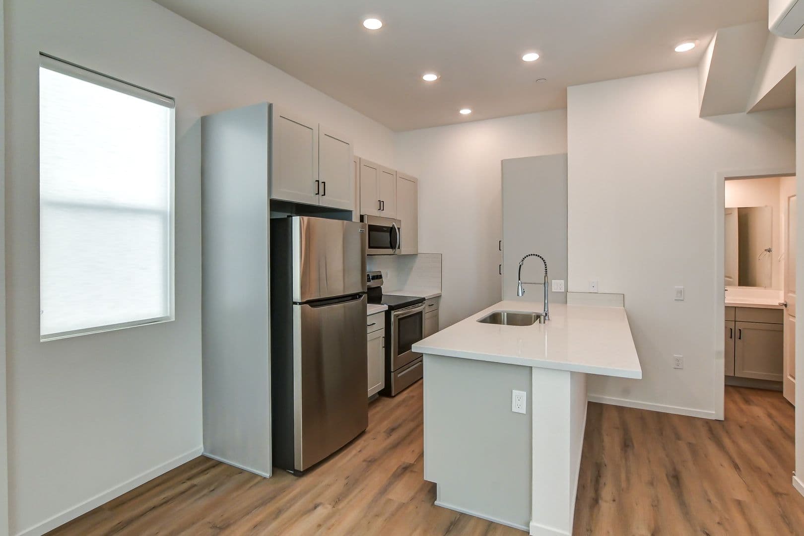San Diego Apartment: 2040 N Highland Ave