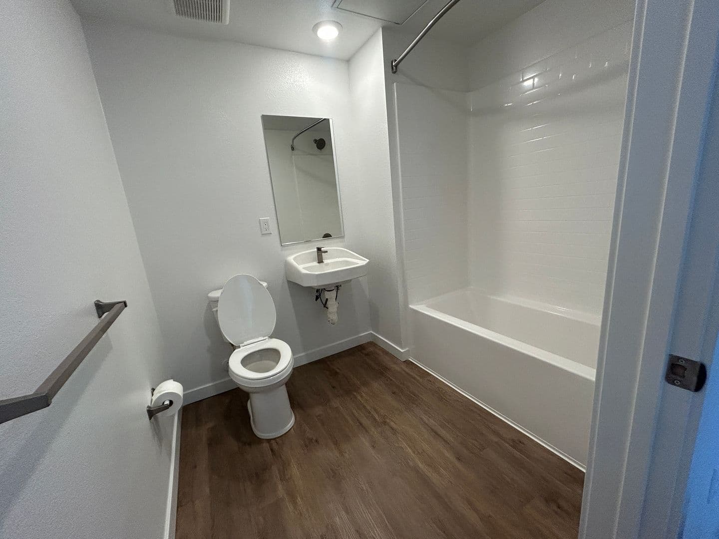 San Diego Apartment: 2435 Imperial Ave