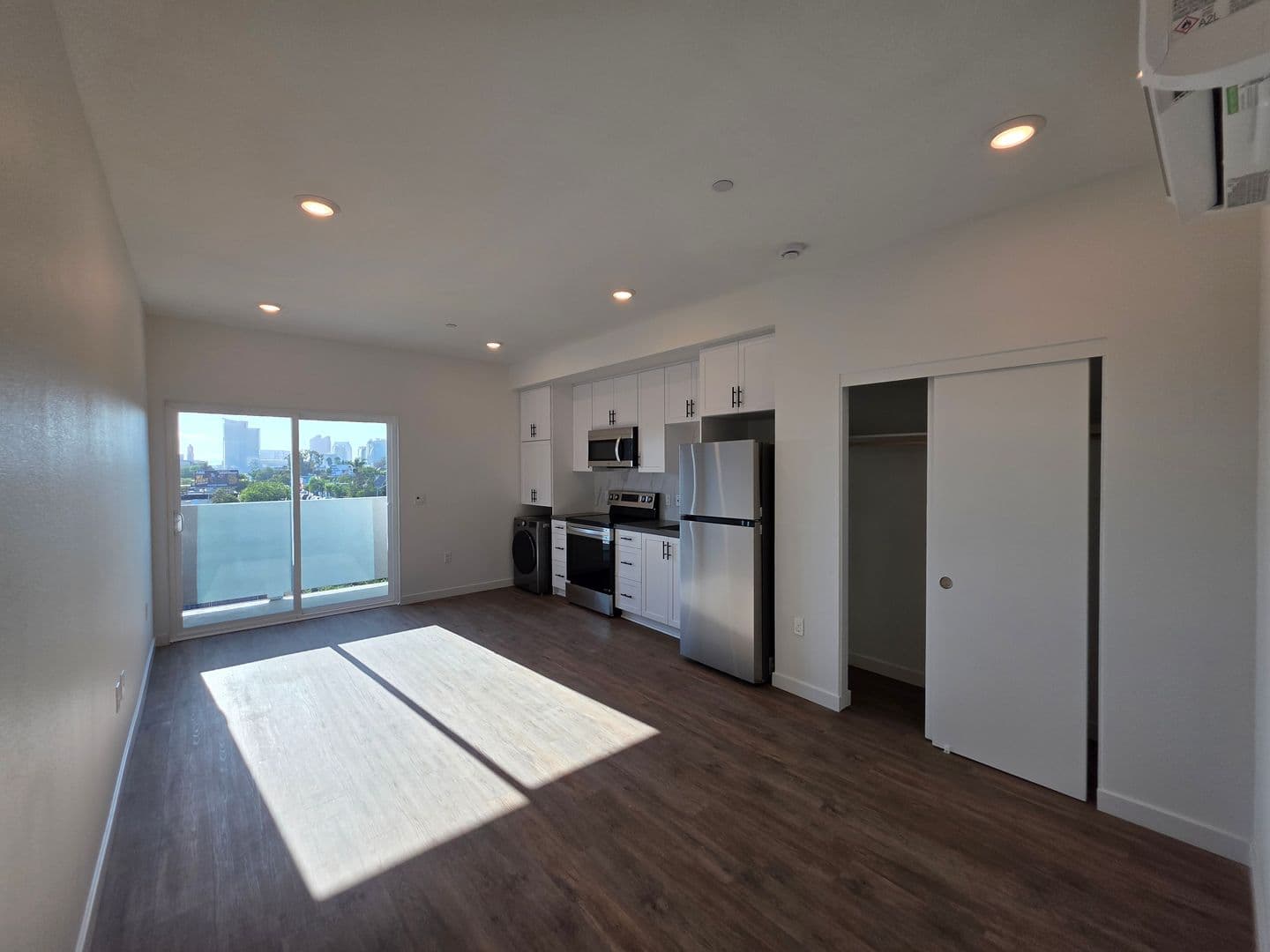 San Diego Apartment: 2435 Imperial Ave
