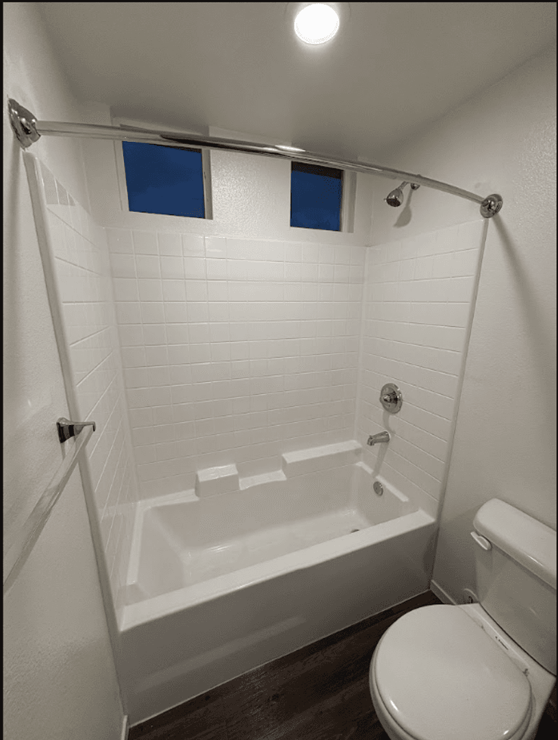 National City Apartment: 142 E 31st Street
