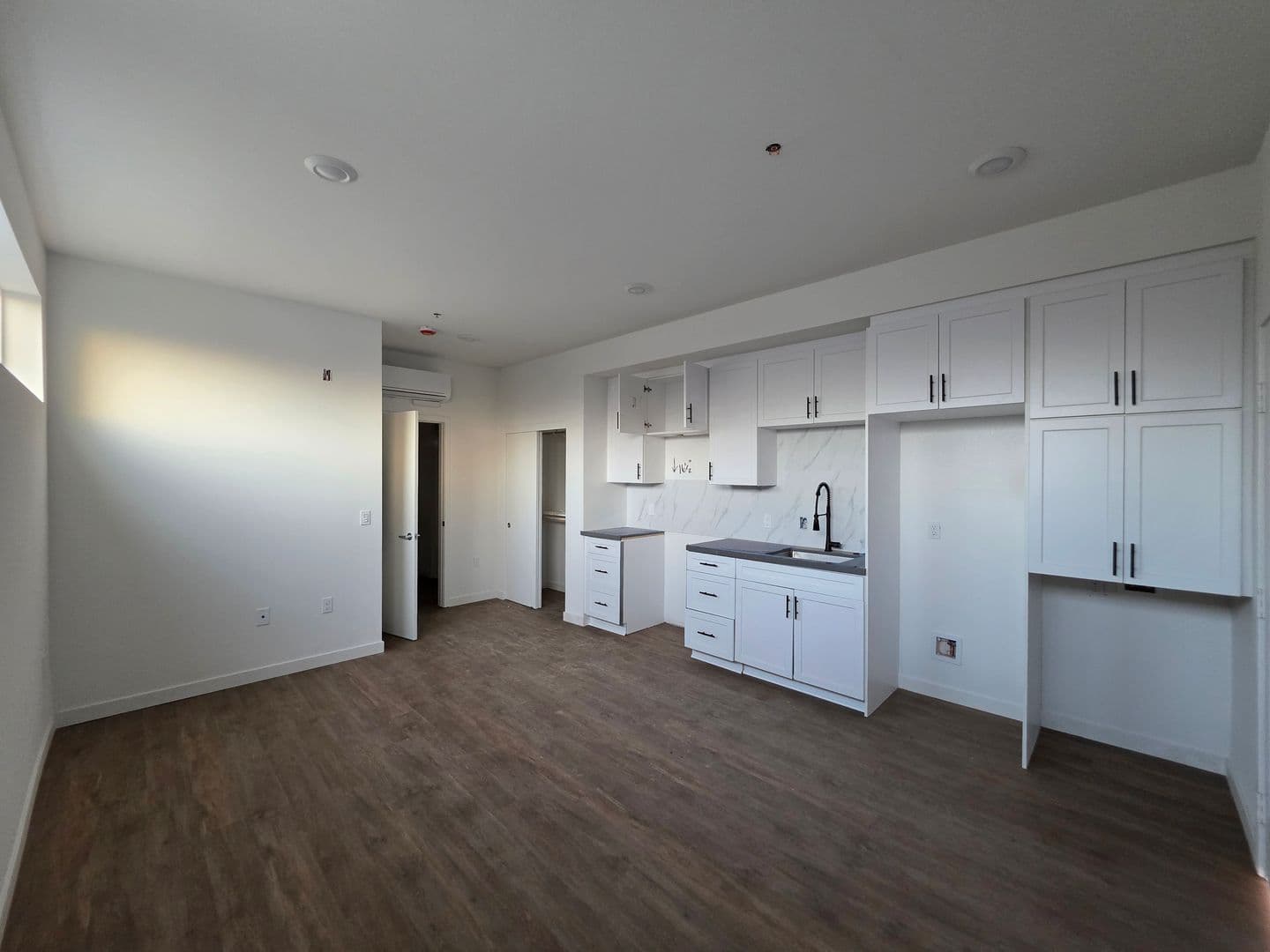 San Diego Apartment: 2435 Imperial Ave
