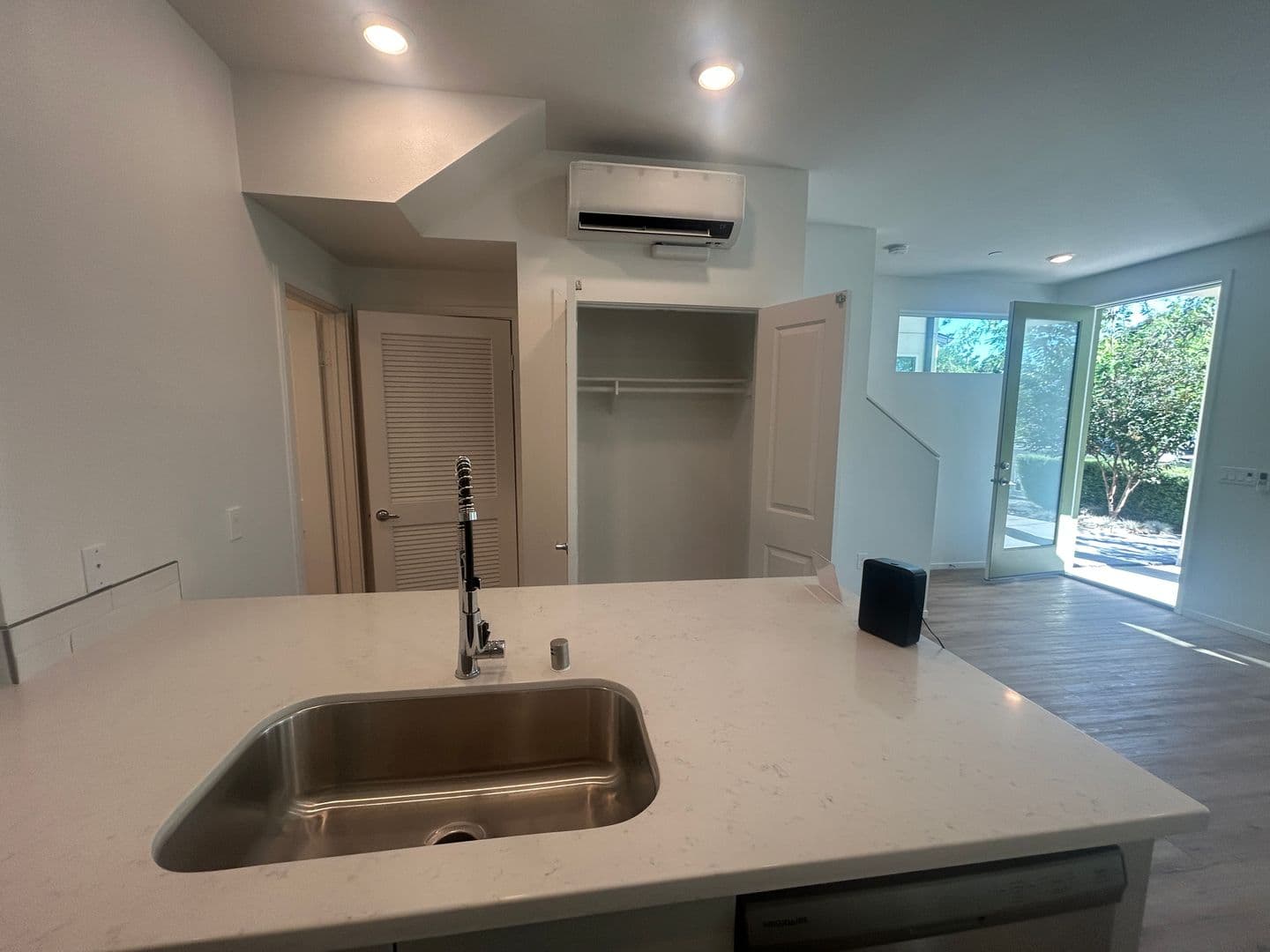 San Diego Apartment: 2040 N Highland Ave