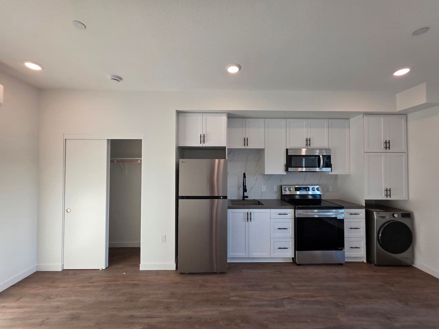 San Diego Apartment: 2435 Imperial Ave