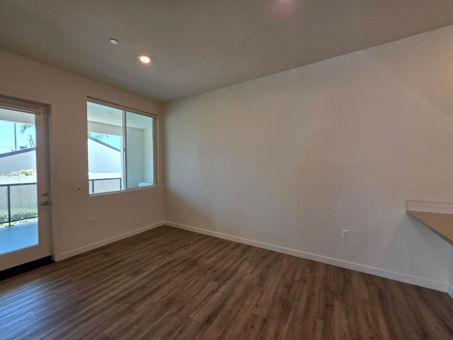 National City Apartment: 611 Highland Avenue