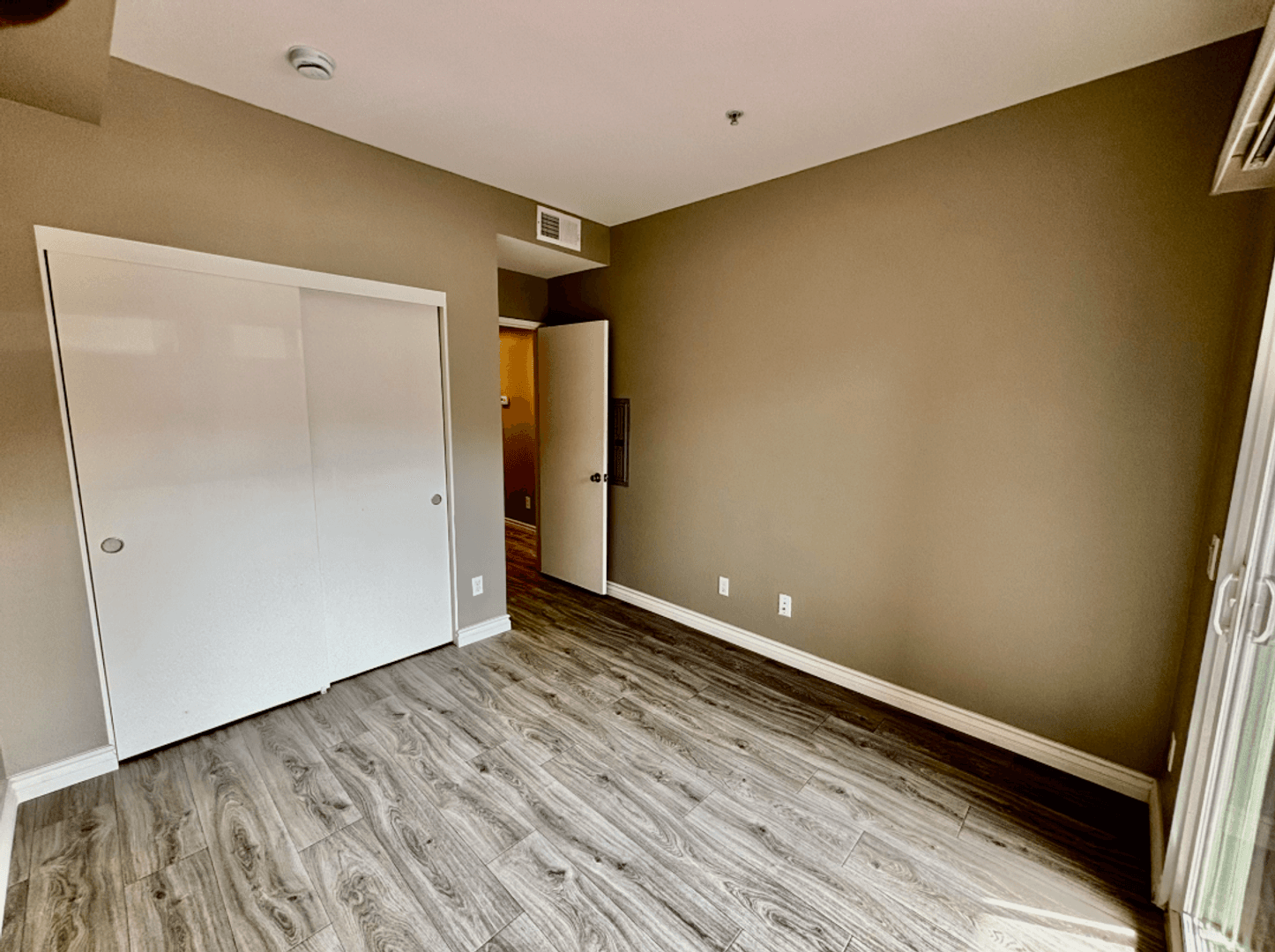National City Apartment: 840 Palm Ave