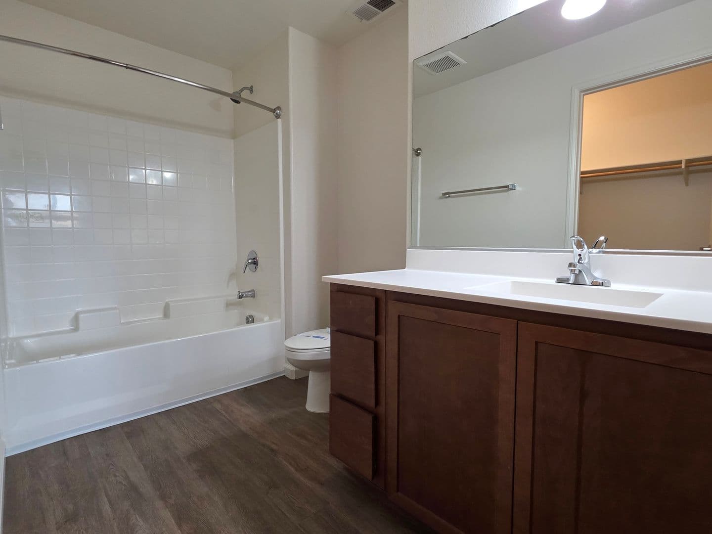National City Apartment: 1447 Sheryl Ln
