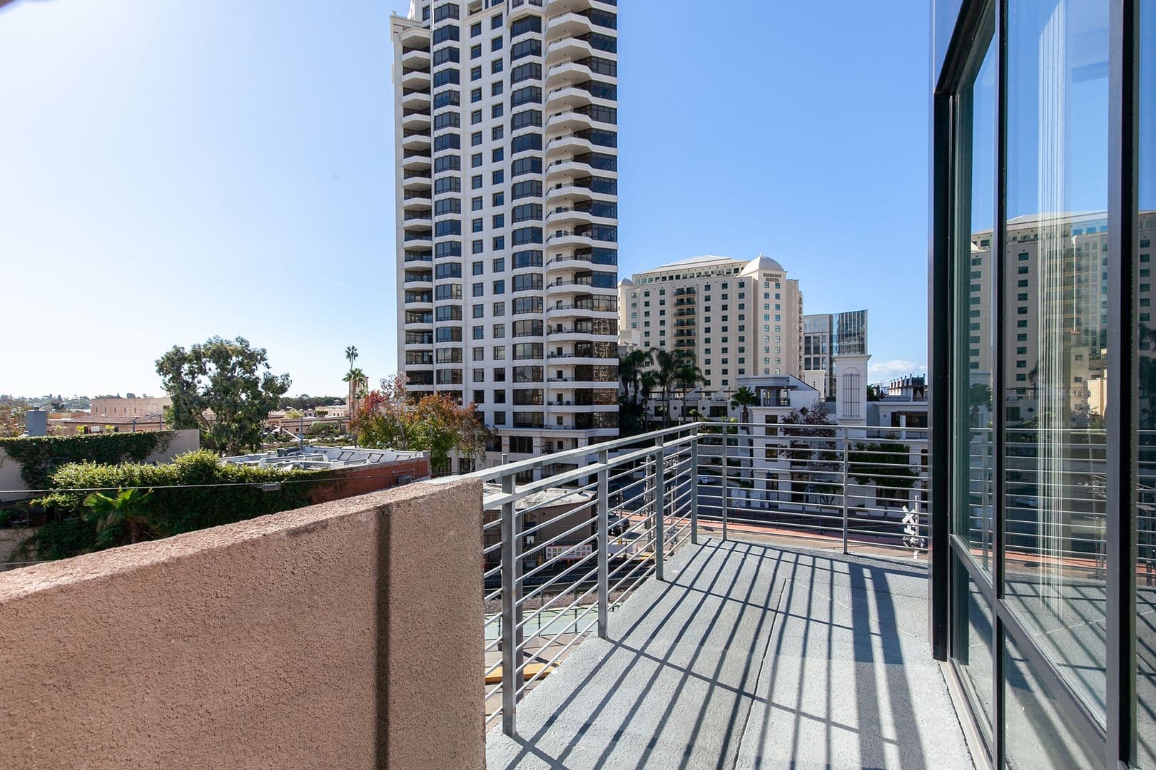 San  Diego Condo: 611 G Street Unit #321