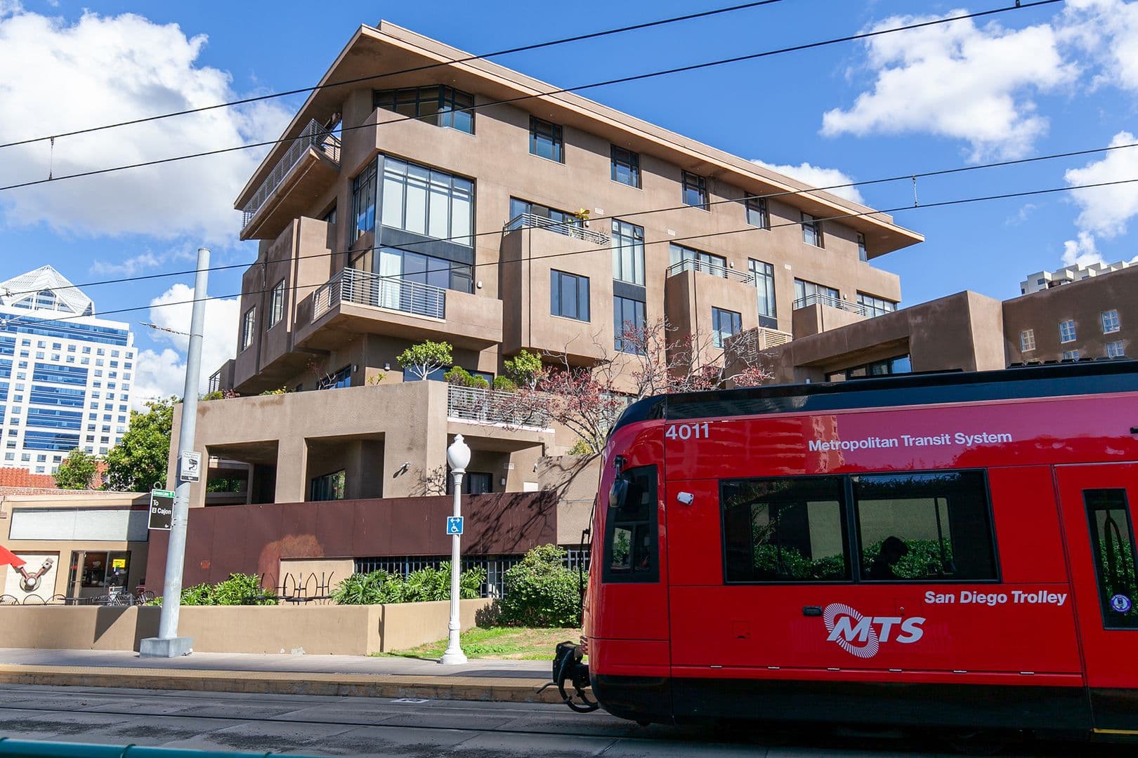 San  Diego Condo: 611 G Street Unit #321