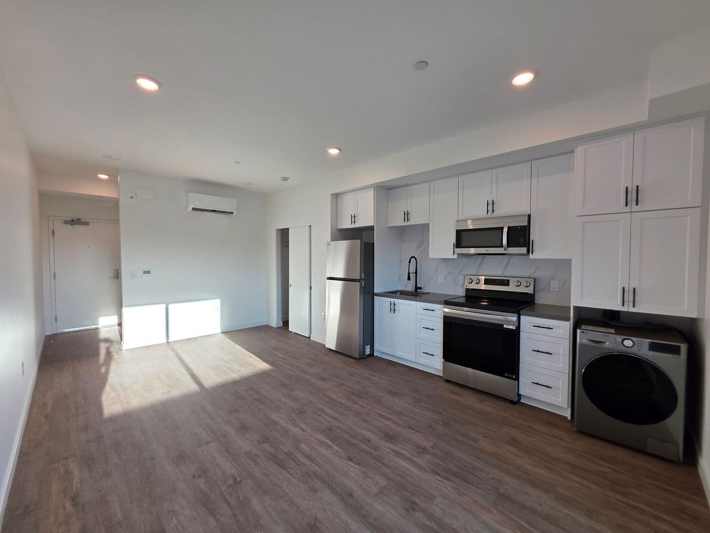 San Diego Apartment: 2435 Imperial Ave