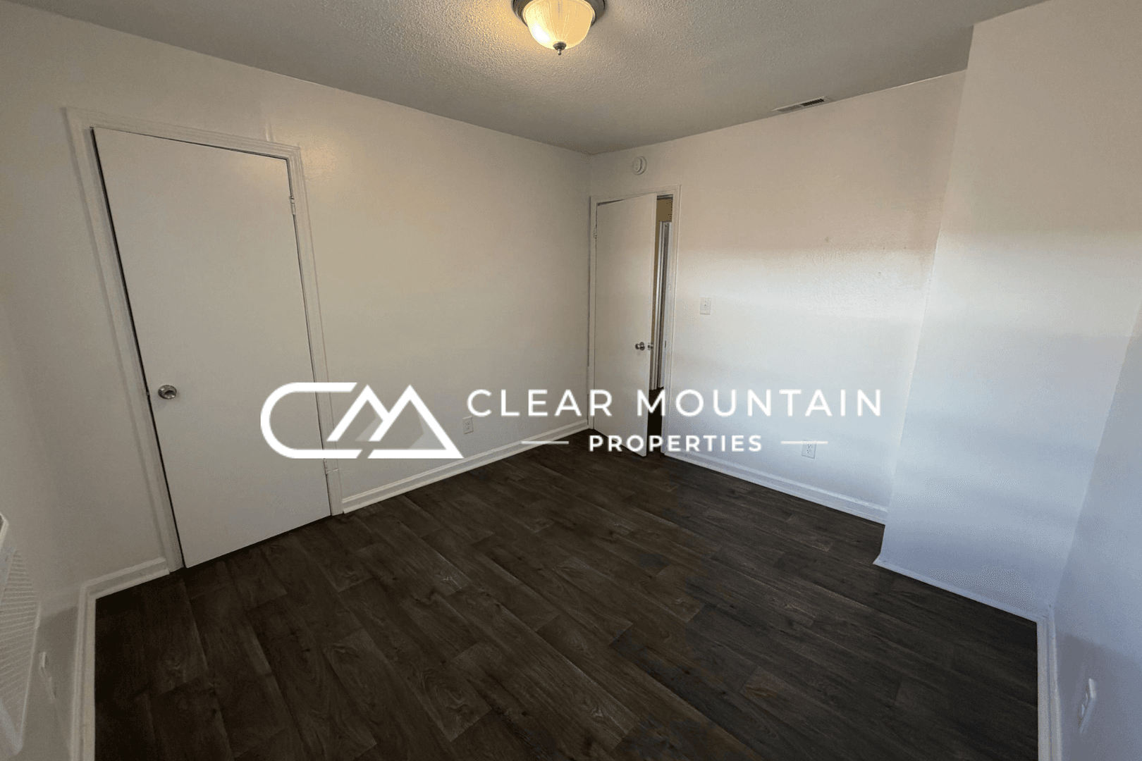 Greer Apartment: 19 Dunbar Court
