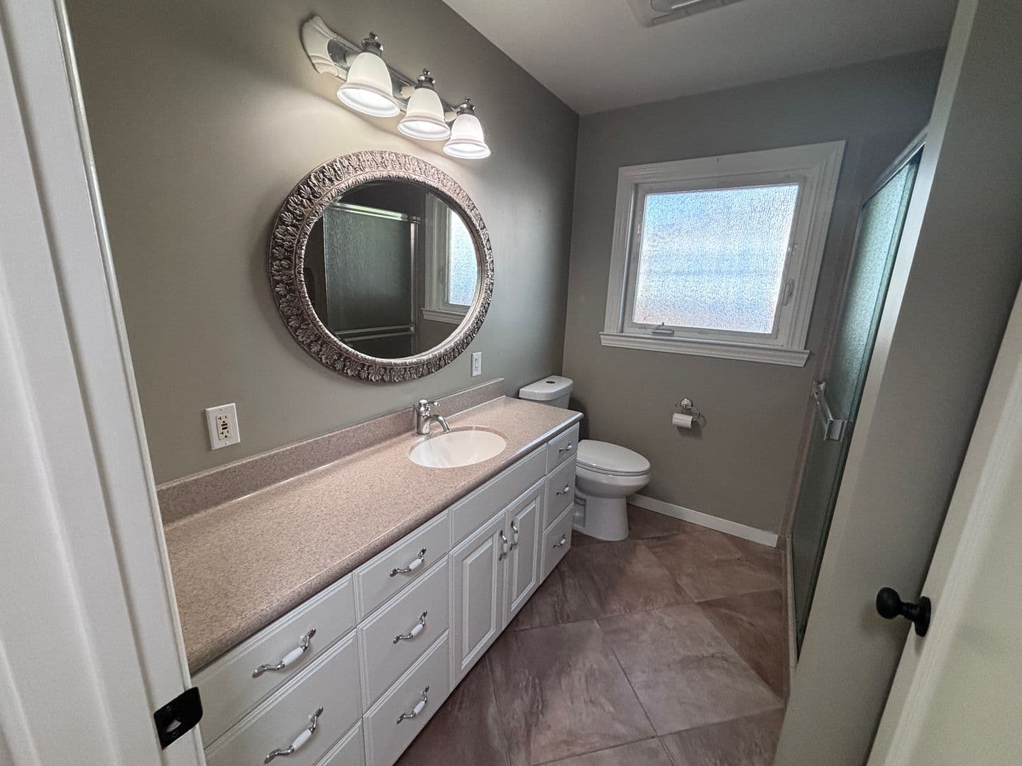 Santa Clara House: 112 N. Cypress Ave