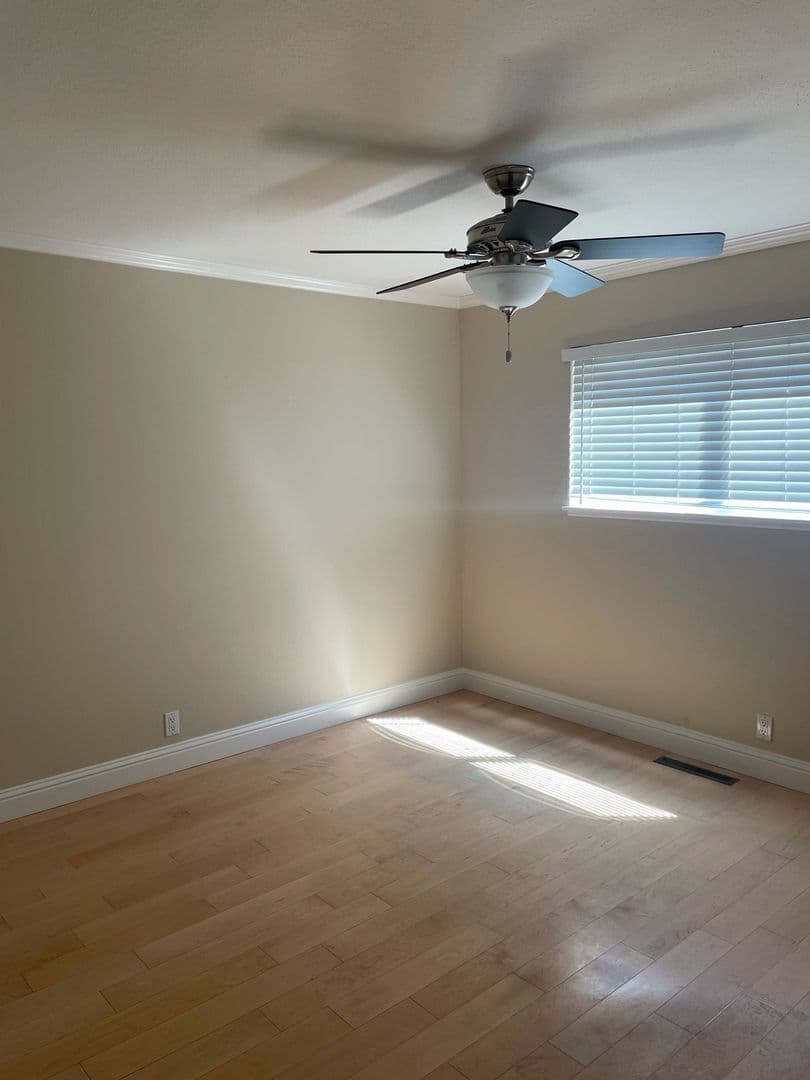 Campbell Apartment: 168 Echo Ave.