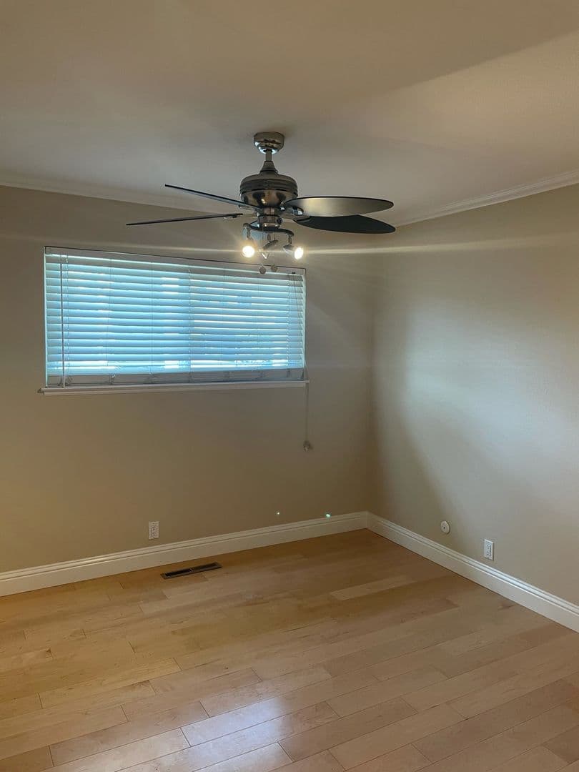 Campbell Apartment: 168 Echo Ave.