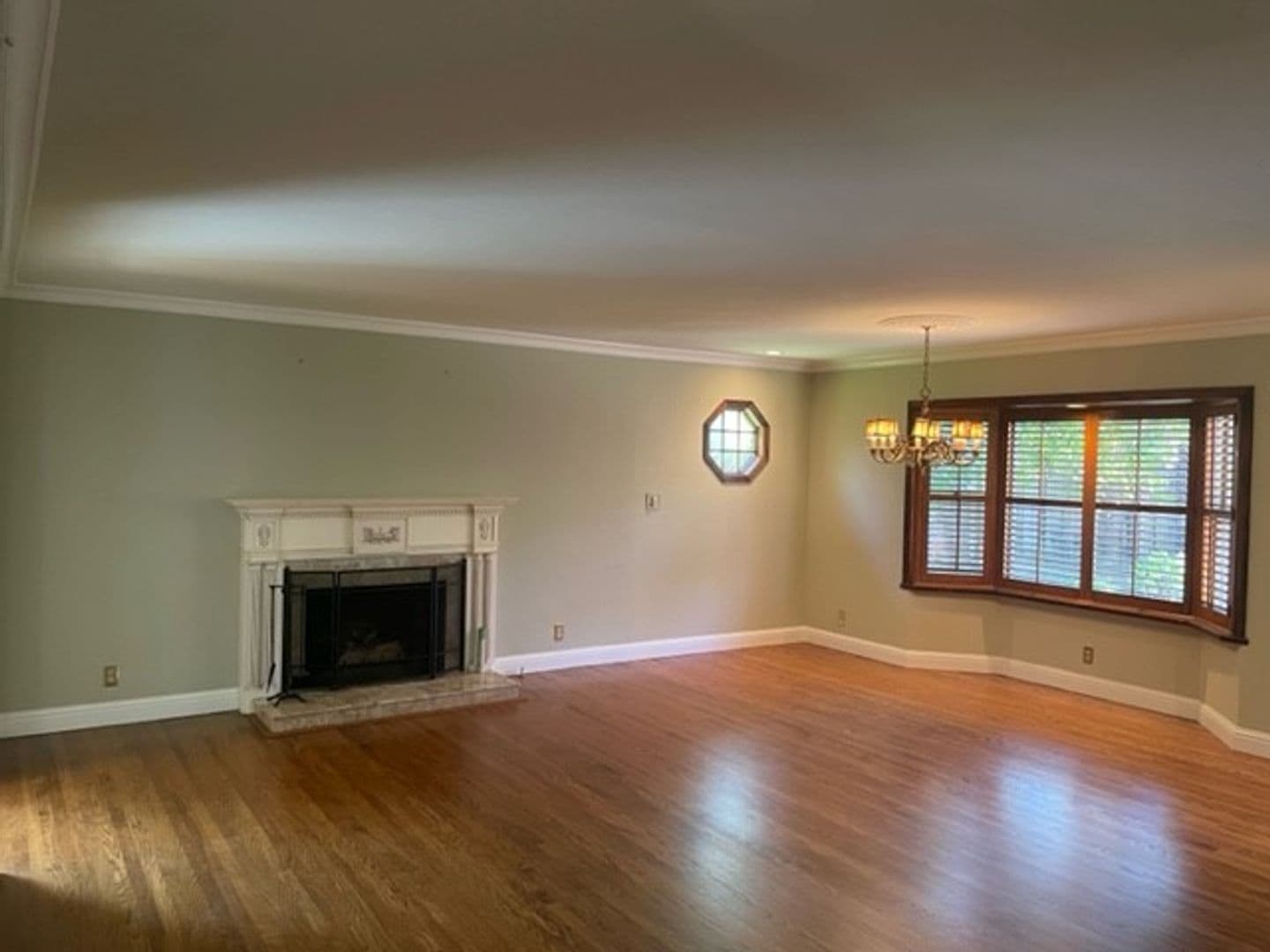 San Jose House: 4588 Corona Drive