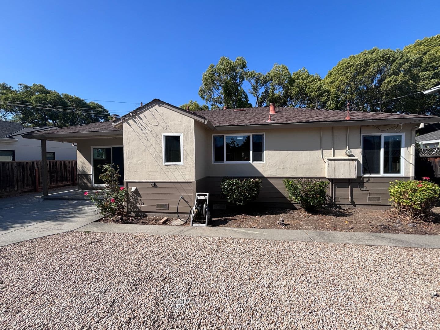 Santa Clara House: 112 N. Cypress Ave