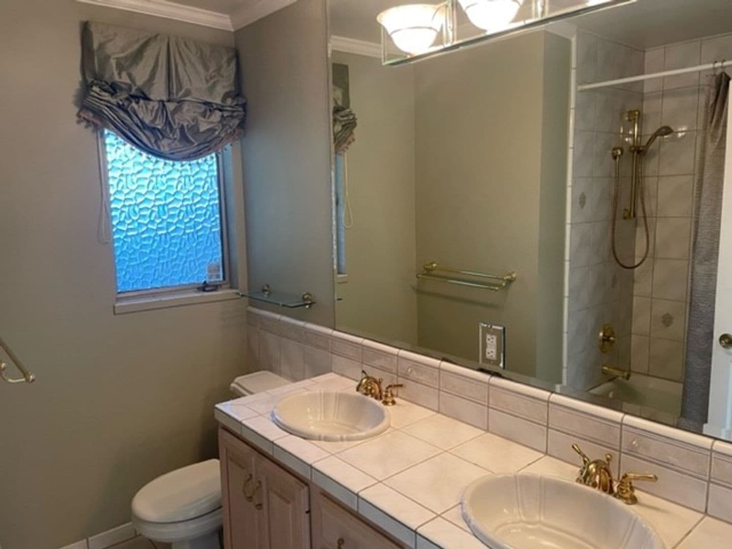 San Jose House: 4588 Corona Drive