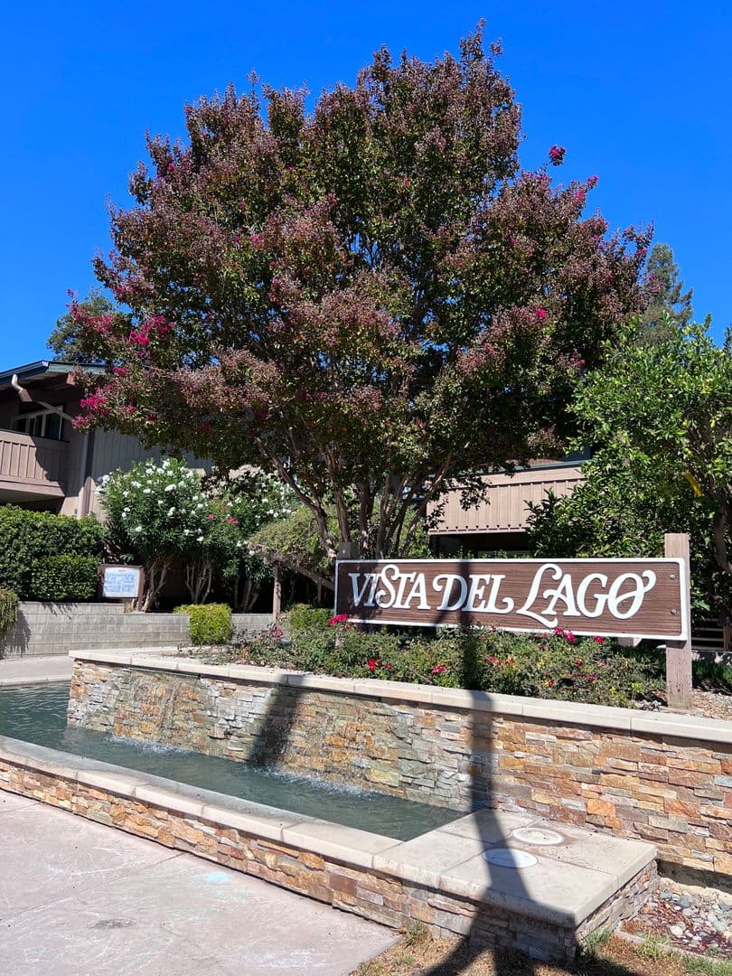 Santa Clara House: 151 Buckingham Drive #234