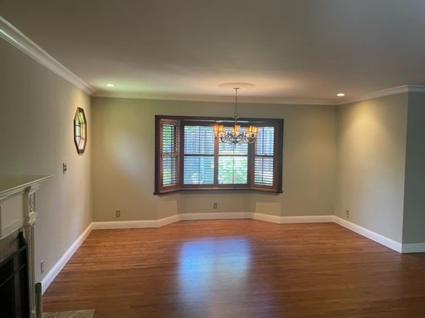 San Jose House: 4588 Corona Drive