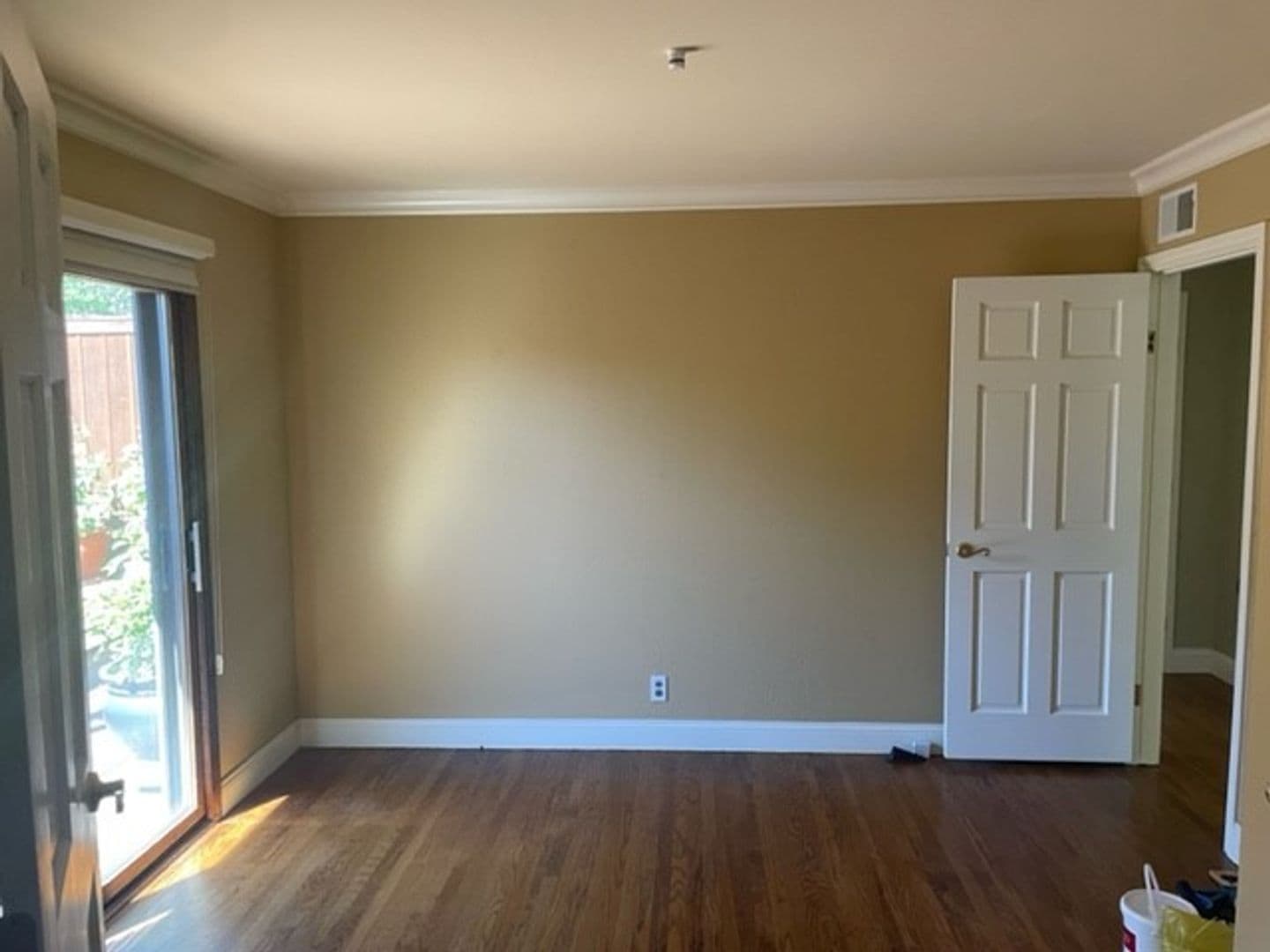 San Jose House: 4588 Corona Drive