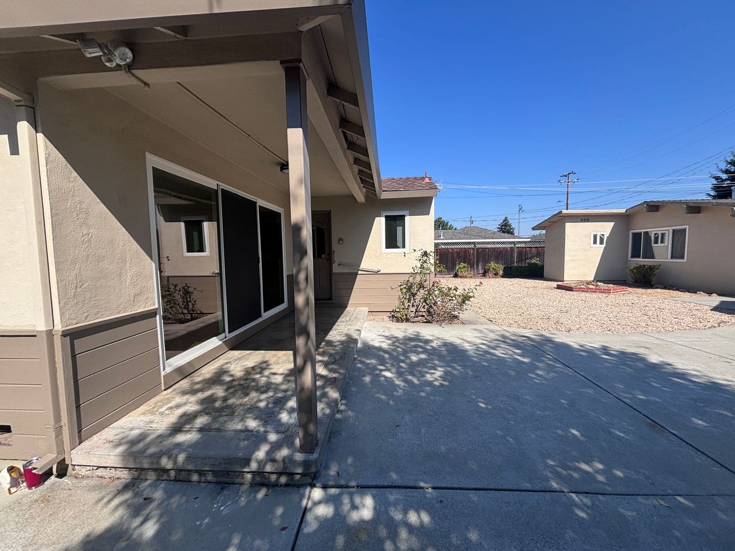 Santa Clara House: 112 N. Cypress Ave