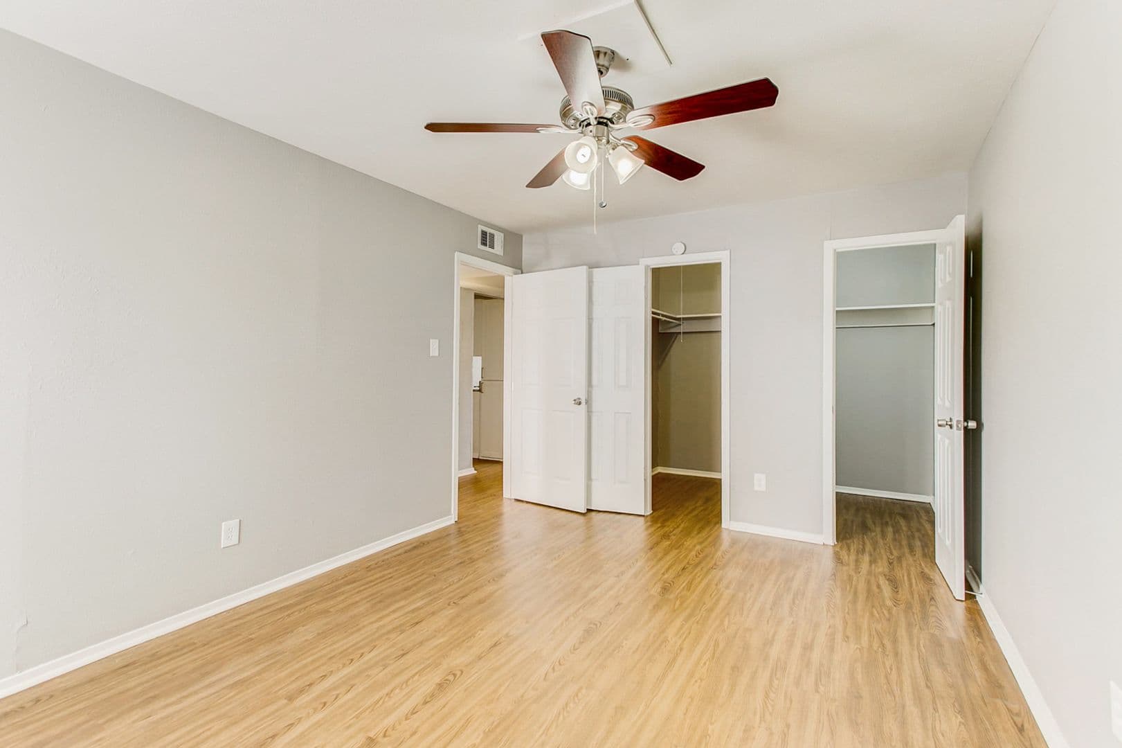 Fort Worth Apartment: 2200 W Lowden Street