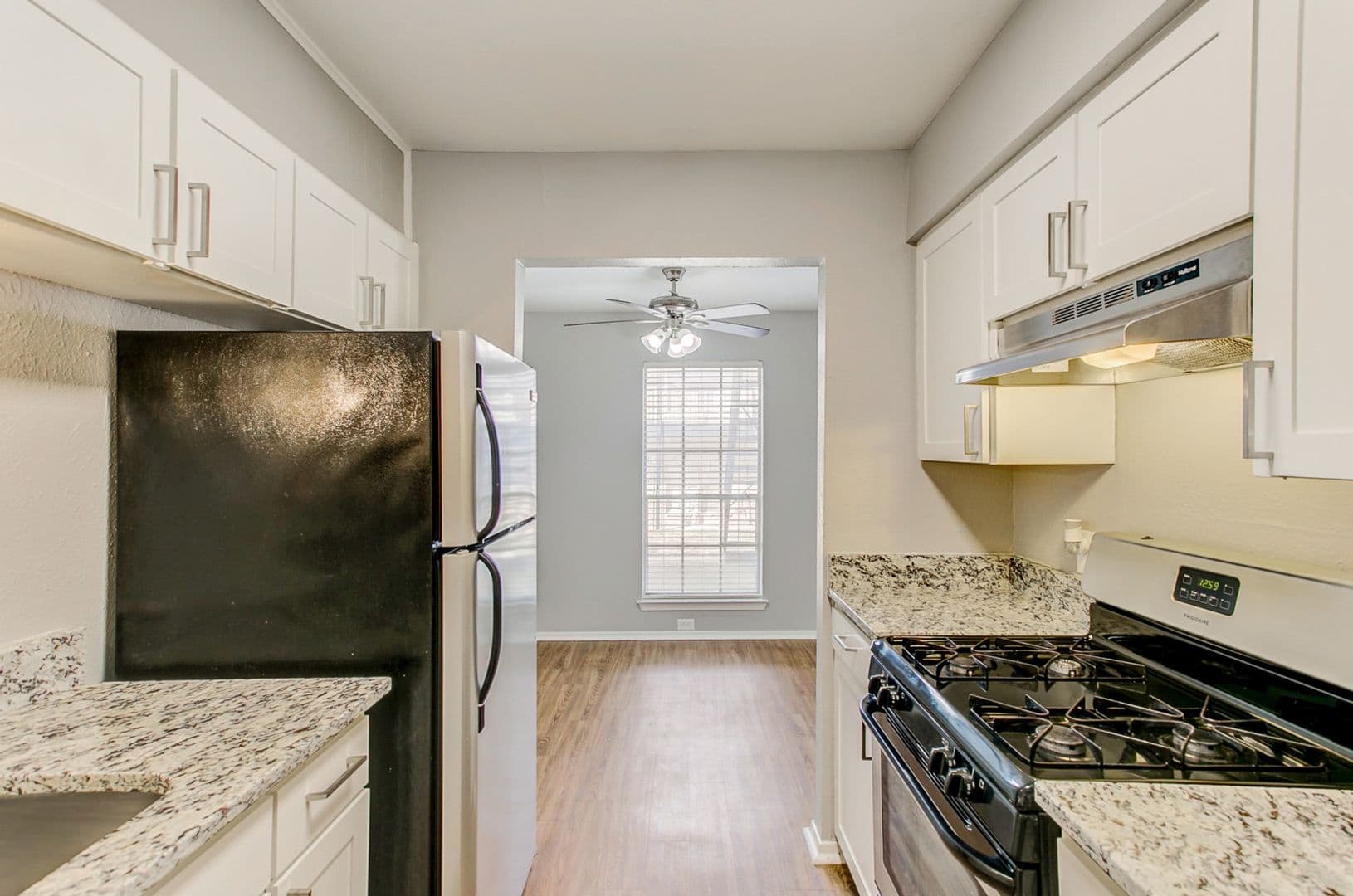 Fort Worth Apartment: 2200 W Lowden Street