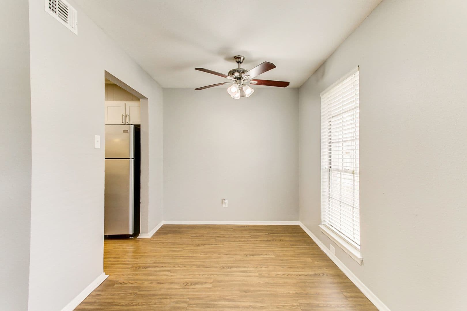 Fort Worth Apartment: 2200 W Lowden Street