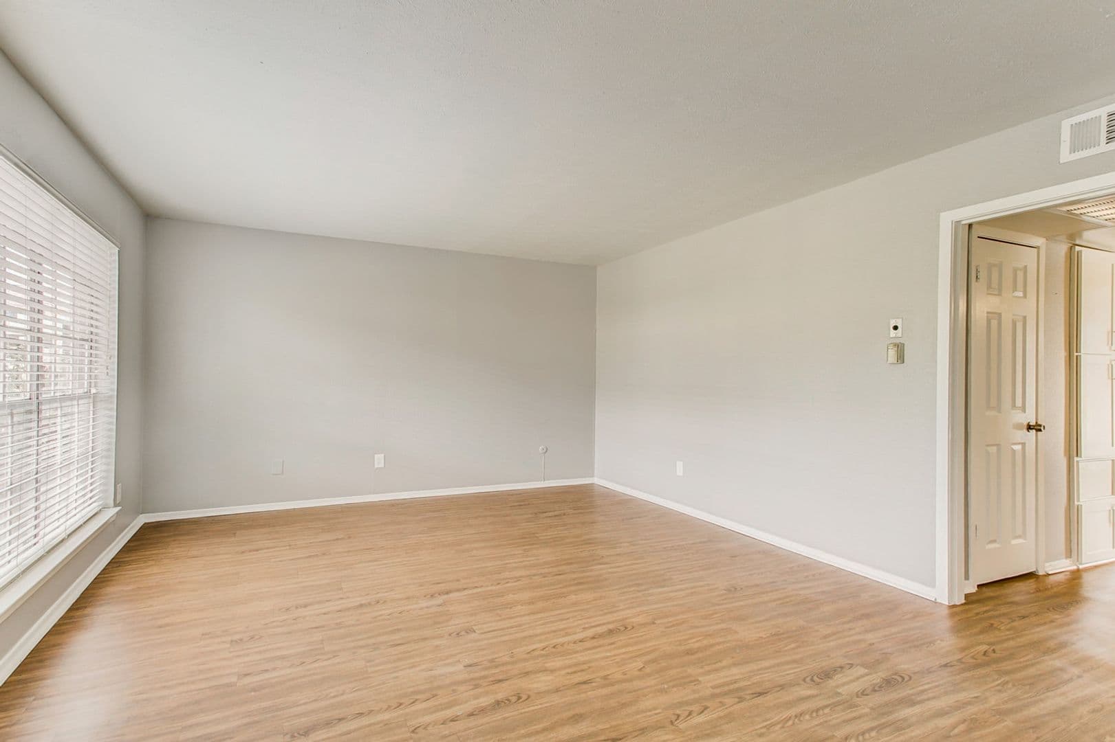 Fort Worth Apartment: 2200 W Lowden Street