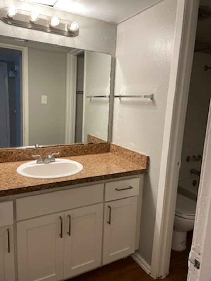 Fort Worth Apartment: 2200 W Lowden Street
