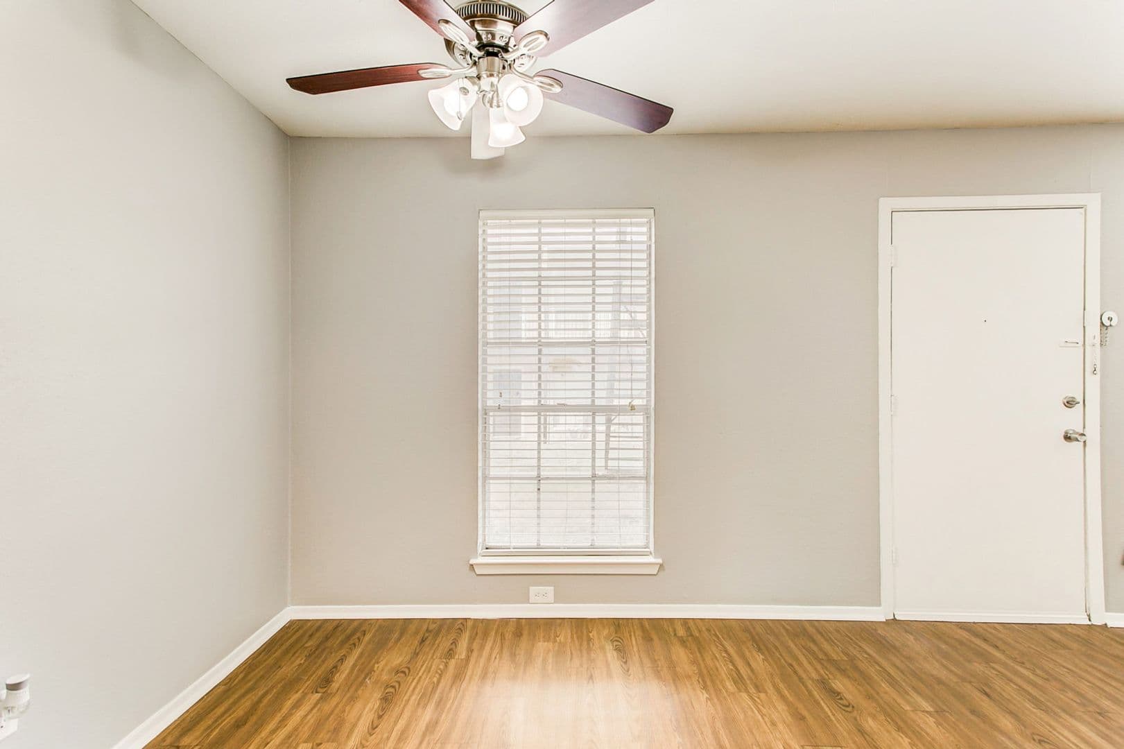 Fort Worth Apartment: 2200 W Lowden Street