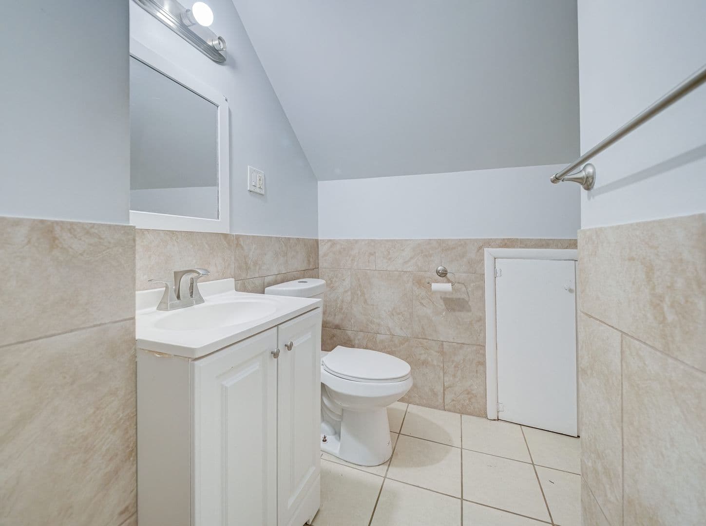 Bound Brook Apartment: 407 Longwood Ave