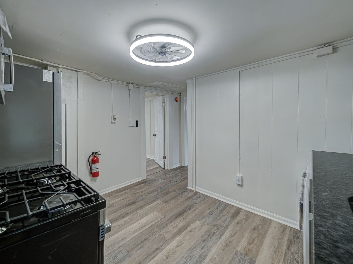 Sommerville Apartment: 148 Davenport Street,