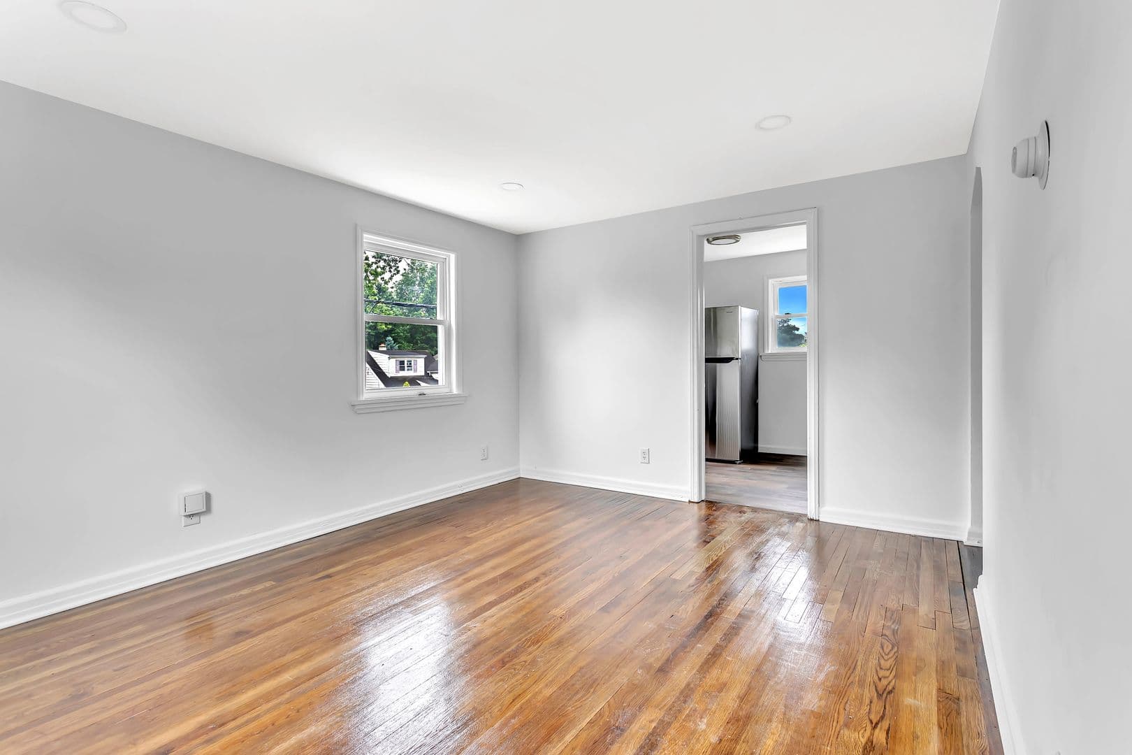 Dunellen Apartment: 401 Sanford Ave
