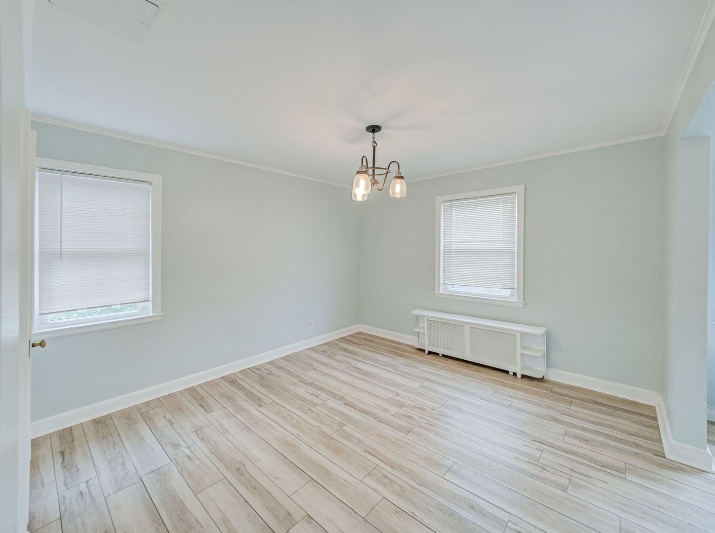 Bound Brook Apartment: 407 Longwood Ave