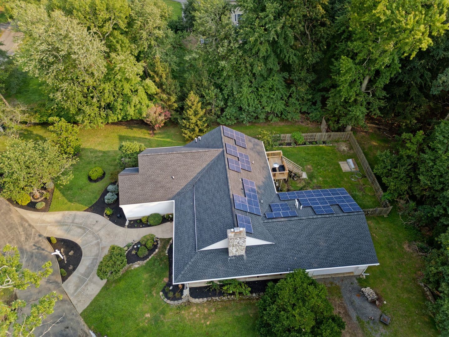 Morganville House: 17 Bauers Ln